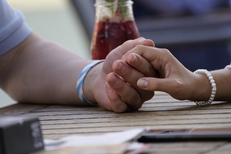 couple, hands, hold hands
